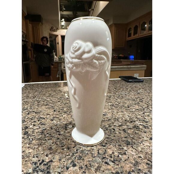 Vintage Lenox Rose blossom bud vase - Picture 1 of 7